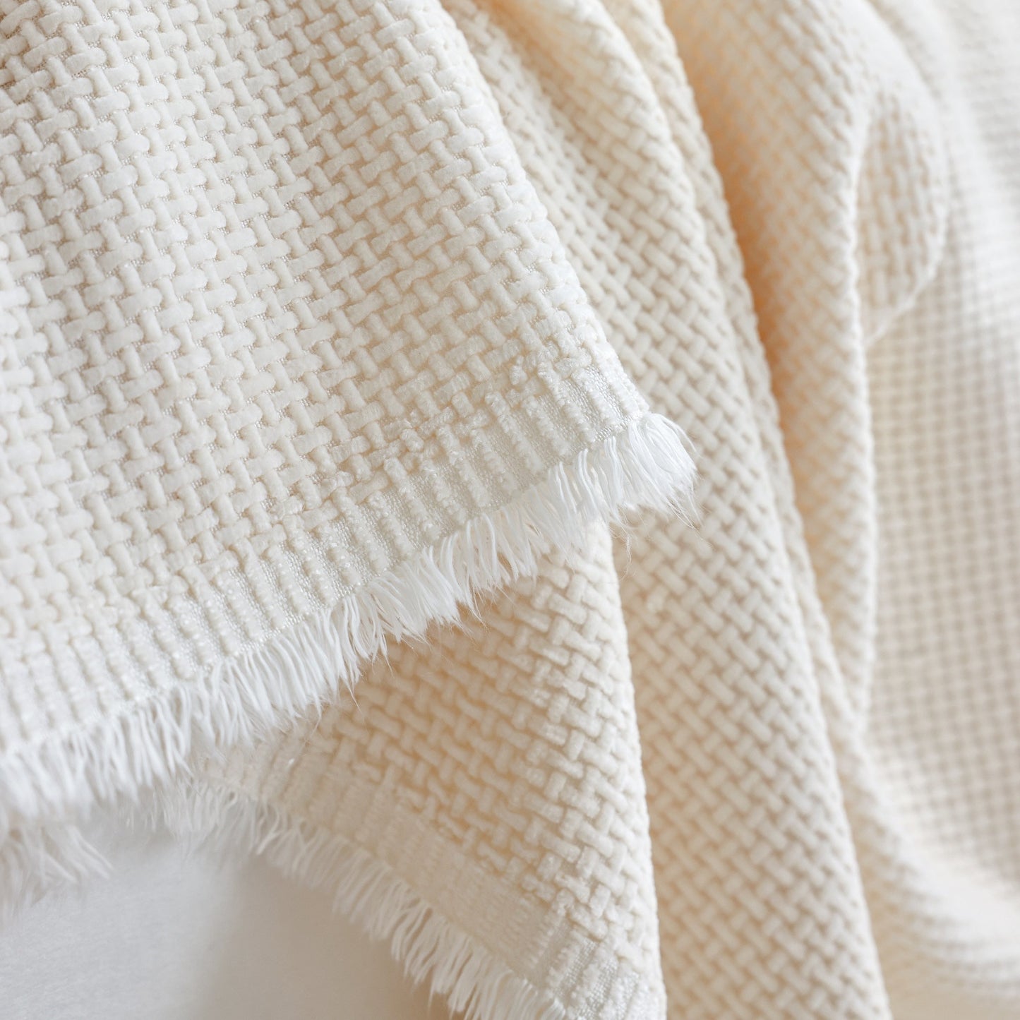 Magic Sofa Blanket - Luca Knit